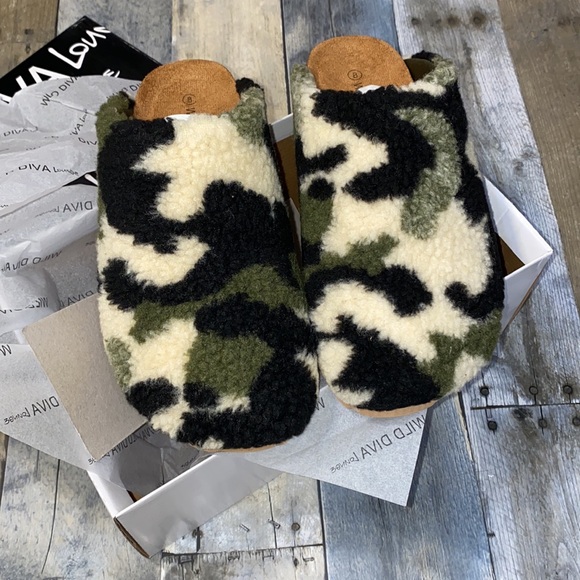Wild Diva Shoes - 🌟☘️HP🌟☘️NIB Camoflauge Slide On Mules/Clogs 🌟☘️Host Party Pick🌟☘️